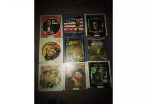 Cd LaserDiscs John Wayne!